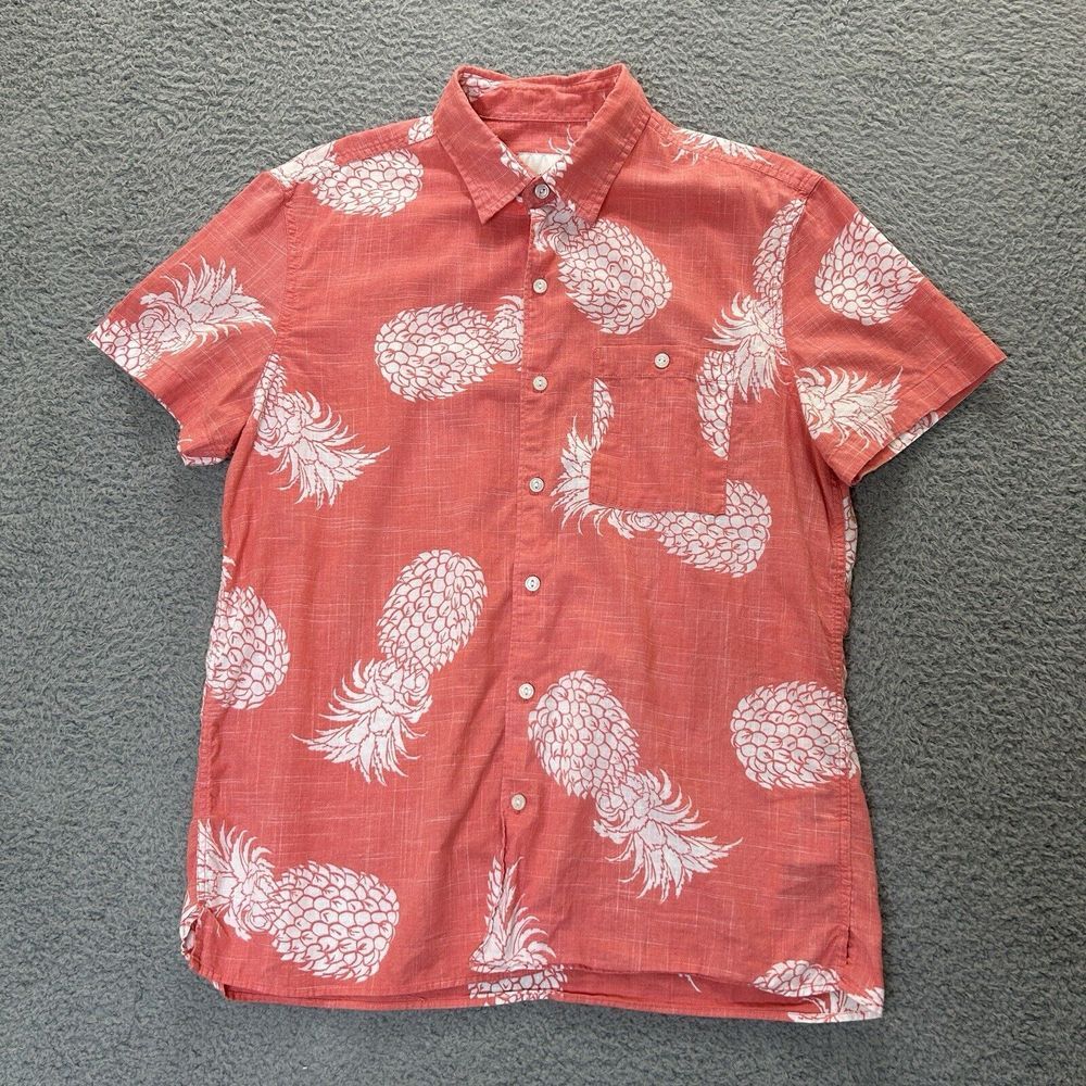 American Eagle Shirt Mens Medium Pink Hawaiian Pineapple Print Button Up Beach - Picture 2 of 10